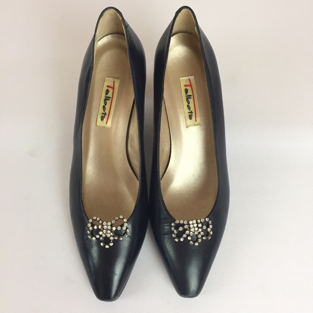 Talbots Navy Pumps